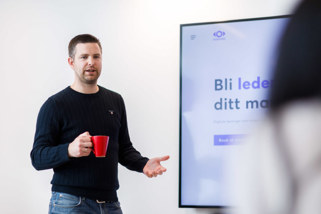 Alexander Kjølstad og gjengen i Smart Media søker etter flere ansatte.