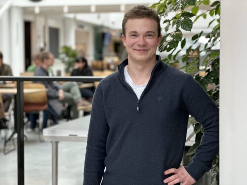 Ved å studere i Steinkjer kan man få venner for livet samtidig som man knytter kontakter i næringslivet, mener økonomistudent Egil Holmen.