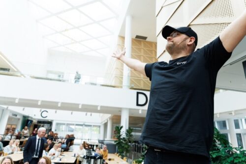 Andreas Trætli feirer lansering på nytt navn under InnoTalk.